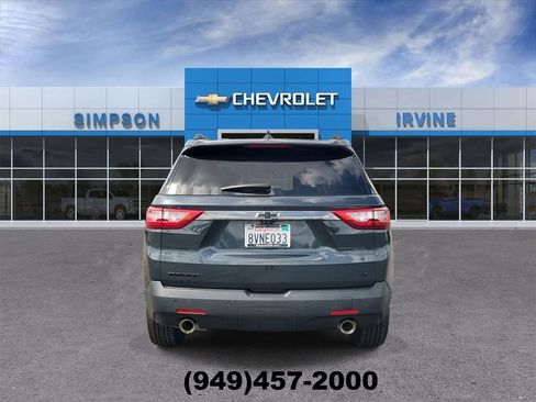 Used 2021 Chevrolet Traverse LT w/ LT Premium Package FWD image 7