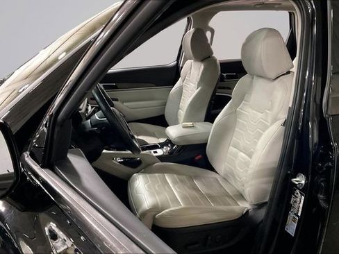 Used 2022 Kia Telluride SX w/ SX Prestige Package image 25