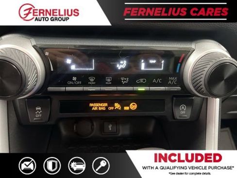 Used 2022 Toyota RAV4 LE image 34