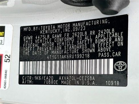 Used 2024 Toyota Camry SE image 29