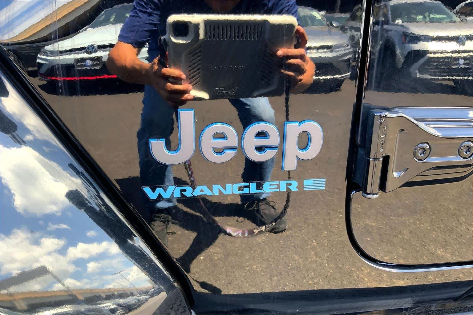 Used 2024 Jeep Wrangler High Altitude AWD/4WD image 7