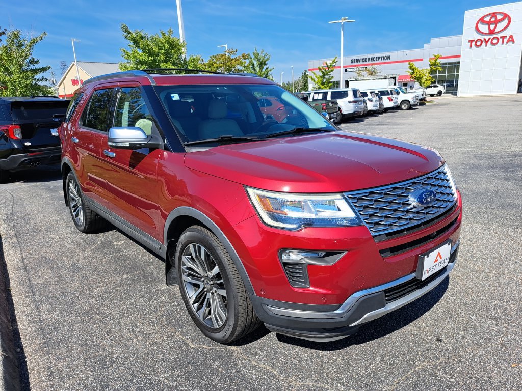 Used 2018 Ford Explorer Platinum AWD/4WD image 4