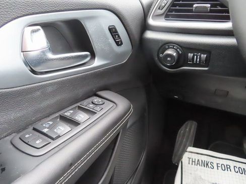 New 2026 Chrysler Pacifica Limited w/ S Appearance Package FWD image 32