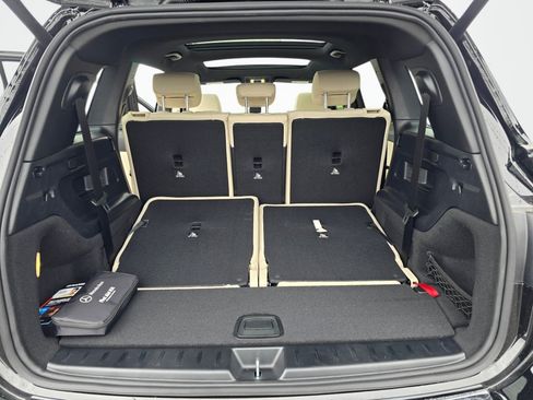 New 2026 Mercedes-Benz GLB 250 4MATIC image 12