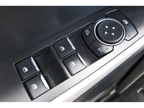 Used 2022 Ford Explorer XLT w/ Equipment Group 202A RWD image 21