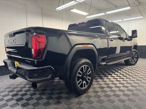 Used 2022 GMC Sierra 2500 AT4 w/ AT4 Preferred Package AWD/4WD image 6