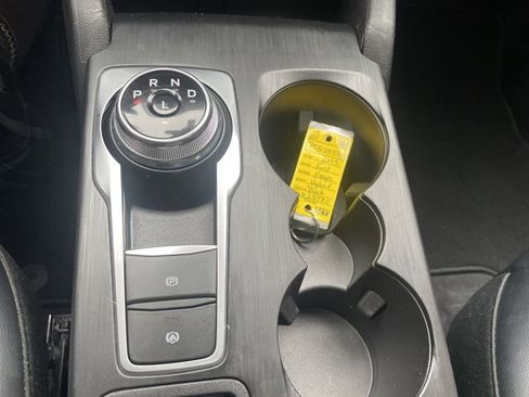 Used 2023 Ford Escape SE w/ Class II Trailer Tow Package image 30