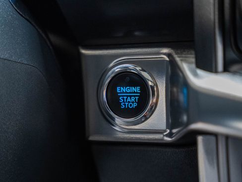 Certified 2023 Ford F150 Lariat w/ Equipment Group 502A High image 39