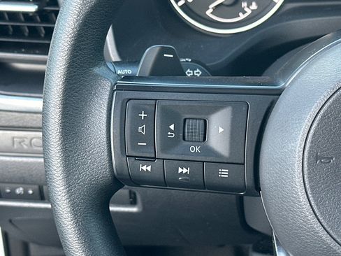 Certified 2021 Nissan Rogue S image 24