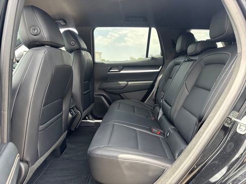Used 2026 GMC Terrain Elevation w/ Elevation Premium Package FWD image 14