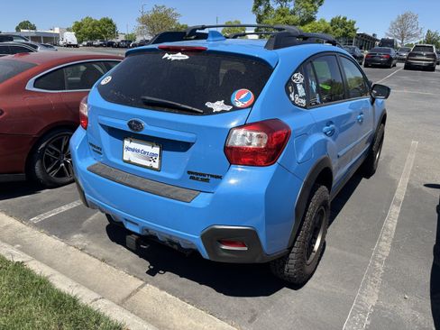 Used 2016 Subaru Crosstrek 2.0i Premium AWD/4WD image 11