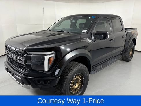 Used 2024 Ford F150 Raptor AWD/4WD image 5