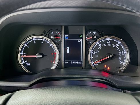 Used 2023 Toyota 4Runner TRD Off-Road image 12