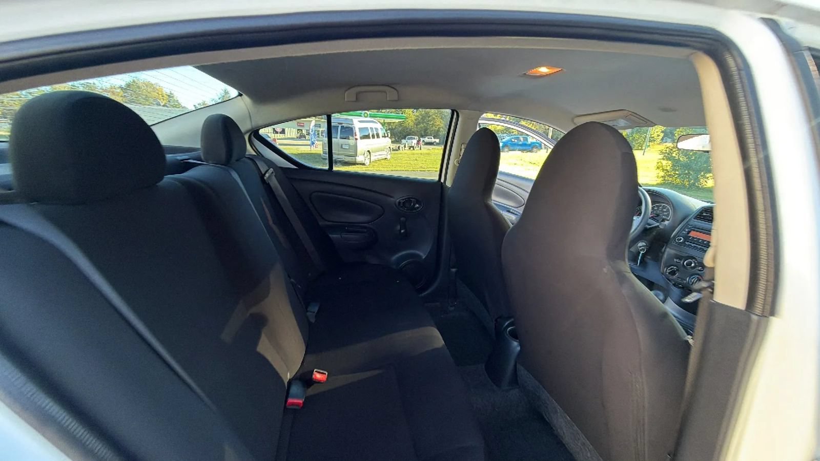 Used 2015 Nissan Versa S Plus FWD image 37