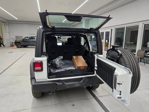New 2026 Jeep Wrangler Unlimited Sport AWD/4WD image 33