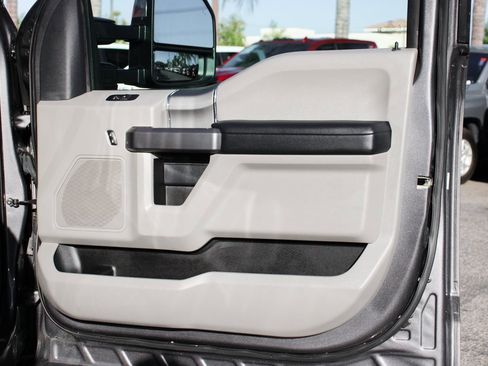 Used 2022 Ford F250 XLT w/ XLT Premium Package image 38