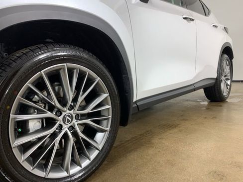 Used 2024 Lexus NX 350h AWD w/ Vision Package image 2