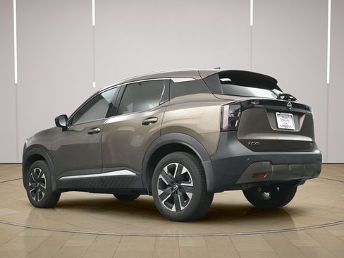 Certified 2025 Nissan Kicks SR FWD image 25