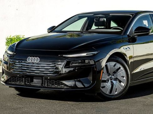 Used 2025 Audi A6 e-tron Premium w/ Ultra Package AWD/4WD image 2