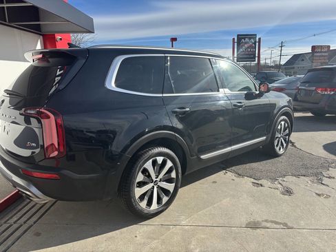 Used 2021 Kia Telluride S image 9
