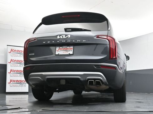 Used 2022 Kia Telluride EX w/ EX Premium Package AWD/4WD image 37