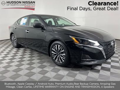 Used 2023 Nissan Altima 2.5 SV w/ SV Premium Package