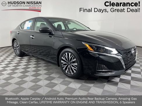 Used 2023 Nissan Altima 2.5 SV w/ SV Premium Package FWD image 1