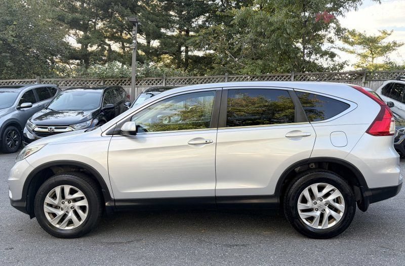 Used 2016 Honda CR-V EX image 4