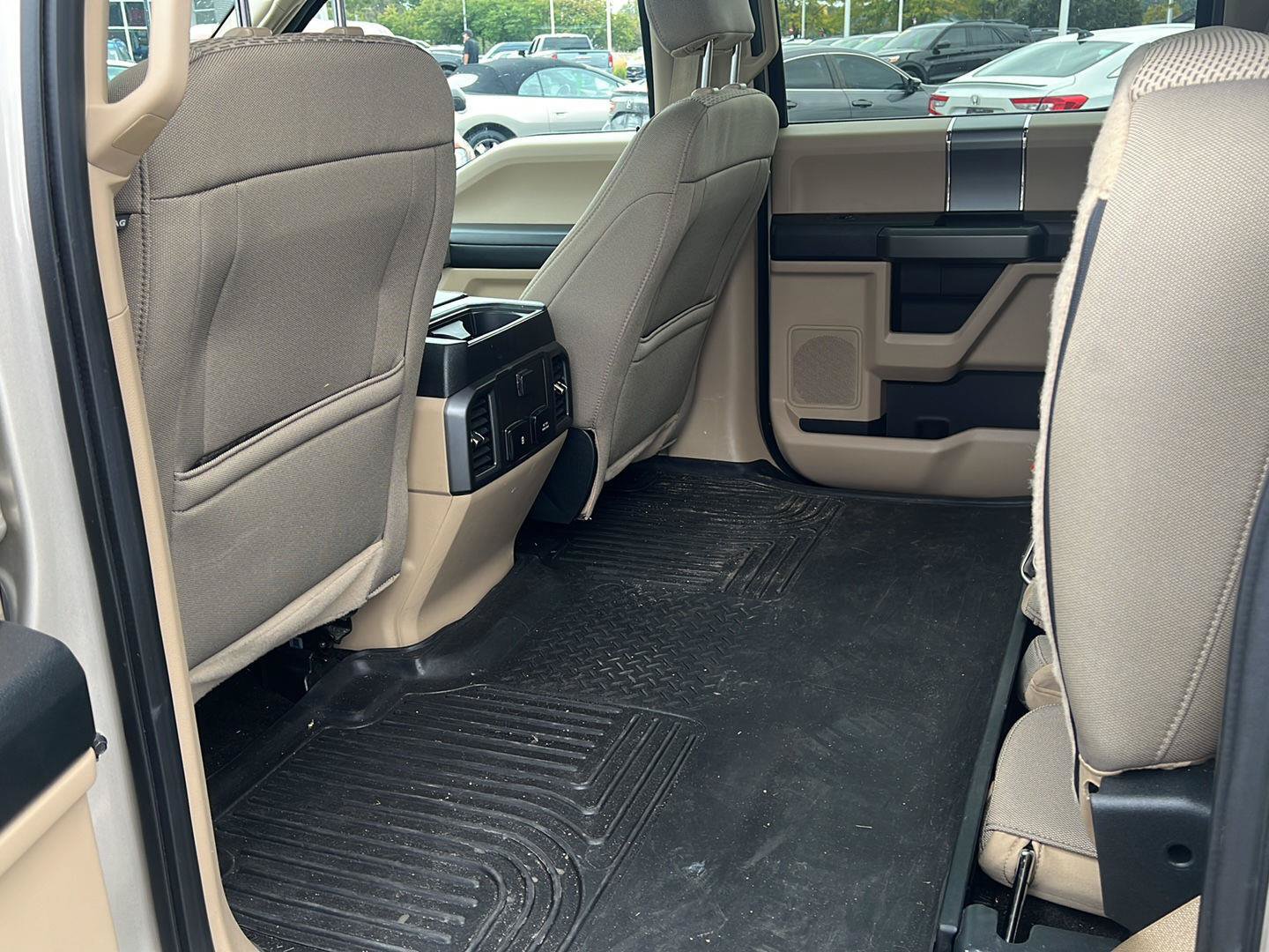 Used 2018 Ford F150 XLT w/ Equipment Group 302A Luxury AWD/4WD image 15