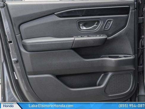 Certified 2024 Honda Pilot EX-L image 13