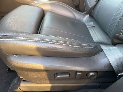 Used 2024 Subaru Ascent Limited w/ Technology Package image 7