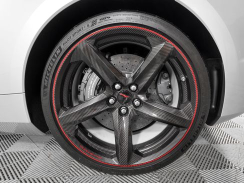 Used 2026 Chevrolet Corvette Z06 RWD image 29