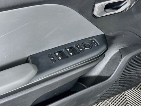 Used 2025 Kia K4 FWD image 15