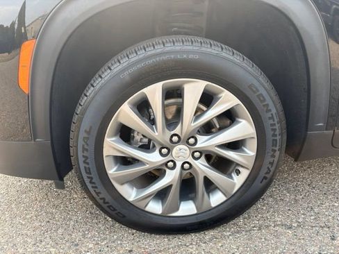 Used 2026 Buick Enclave Preferred w/ Power Package AWD/4WD image 10