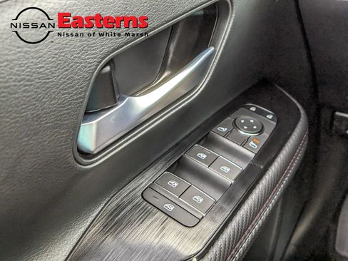 New 2025 Nissan Kicks SR w/ SR Premium Package AWD/4WD image 31