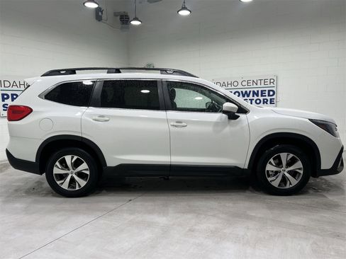 Certified 2024 Subaru Ascent Premium w/ Convenience Package image 9