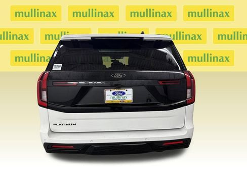 New 2026 Ford Expedition Platinum image 7