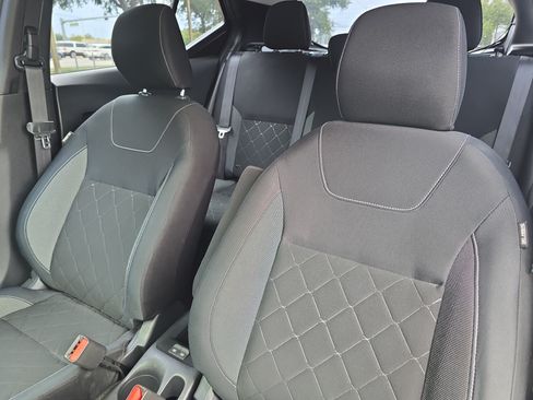 Used 2018 Nissan Kicks SV w/ Exterior Electronics Package FWD image 21