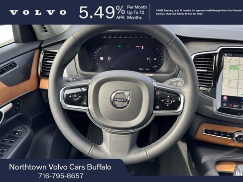 Used 2024 Volvo XC90 B6 Plus image 6
