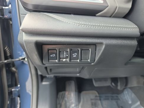 Used 2023 Subaru Outback Limited AWD/4WD image 19