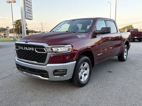Used 2025 RAM 1500 Big Horn AWD/4WD image 2
