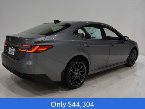 New 2026 Toyota Camry XLE image 4