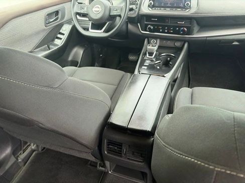 Used 2023 Nissan Rogue S FWD image 35
