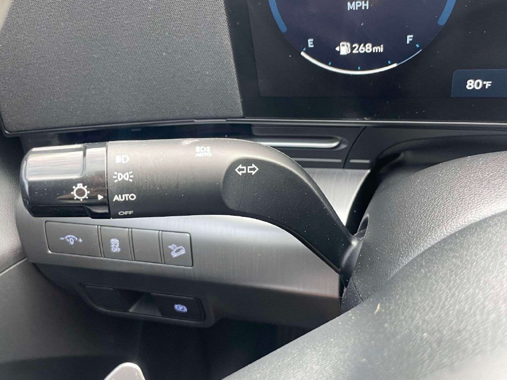 Certified 2024 Hyundai Kona SEL w/ Convenience Package AWD/4WD image 24