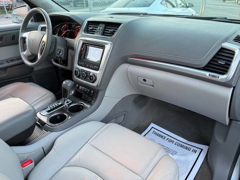 Used 2015 GMC Acadia SLT w/ Open Road Package FWD image 21