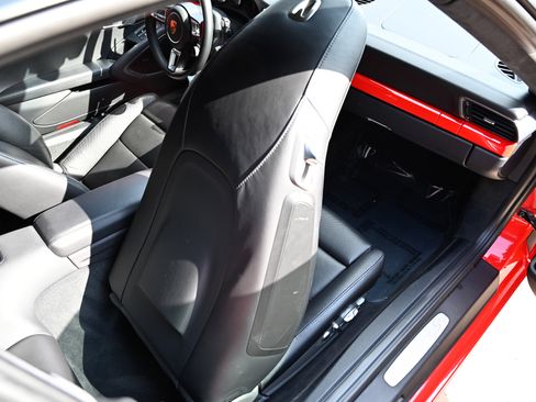 Used 2018 Porsche 911 Carrera S image 40