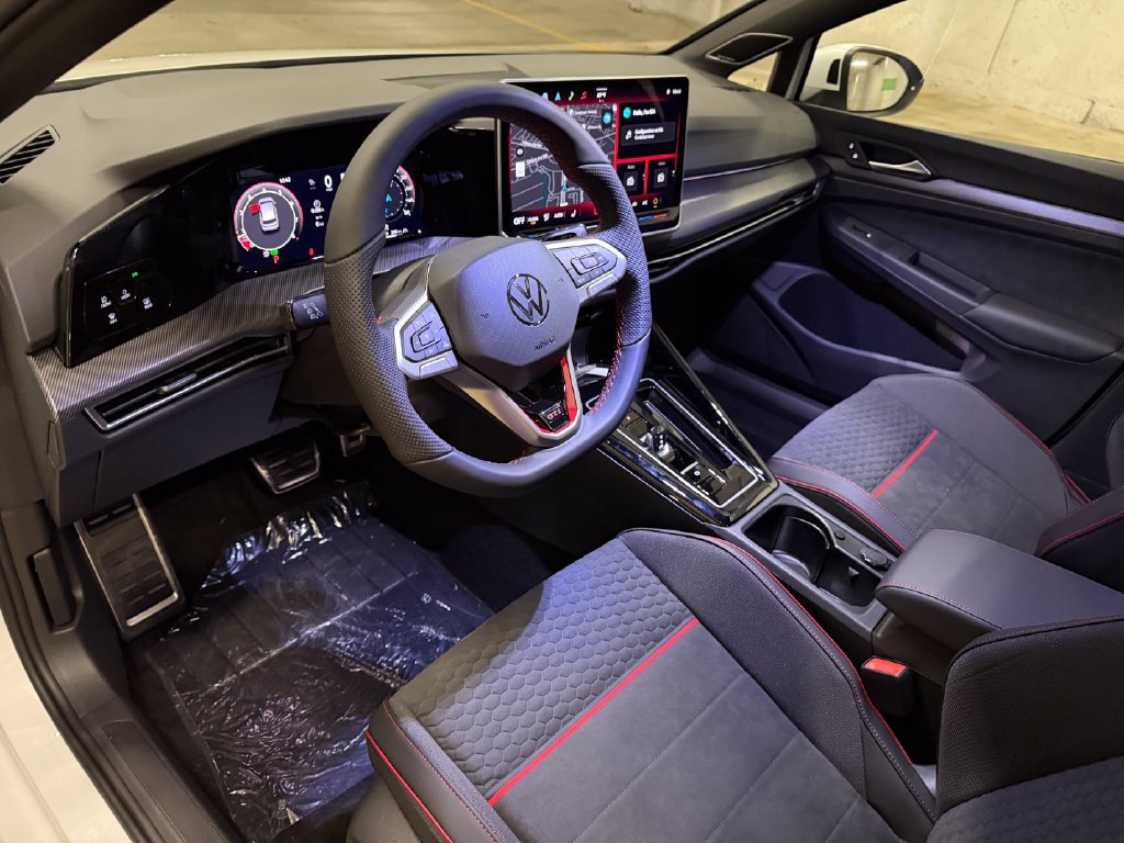 New 2026 Volkswagen GTI SE FWD image 8