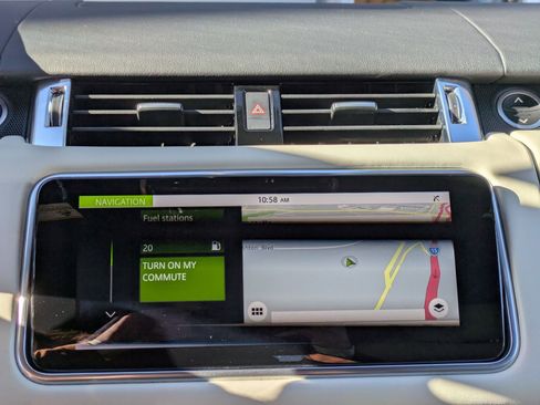 Certified 2021 Land Rover Range Rover Sport HSE Dynamic image 21