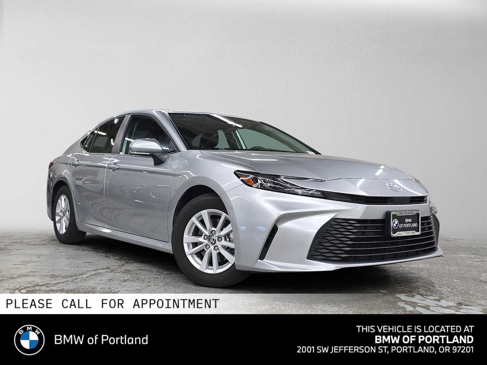 Used 2025 Toyota Camry LE FWD image 1