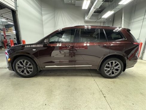 Used 2020 Cadillac XT6 Sport AWD/4WD image 4